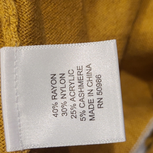 Jeanne Pierre Cashmere infused turtle neck - Picture 6 of 6